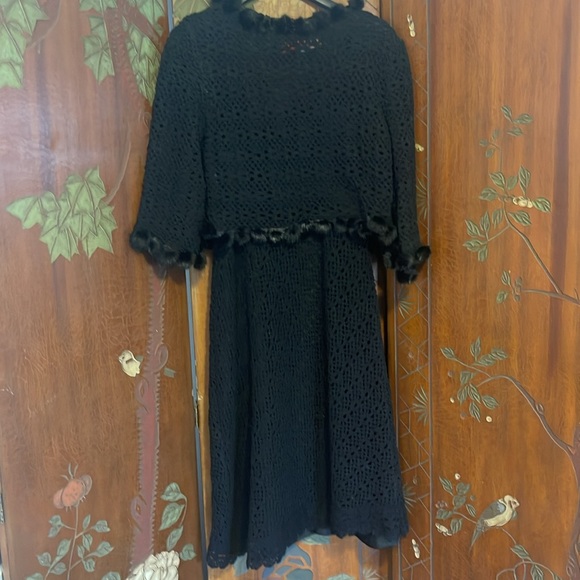 Stunning LBD and matching shrug size small - Picture 9 of 9